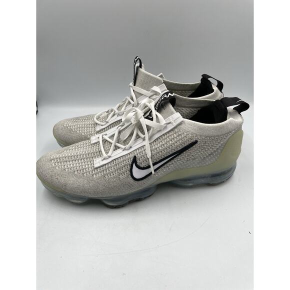 Nike Air VaporMax 2021 Flyknit Monochrome Size 11.5 - Excellent Condition - Picture 2 of 10